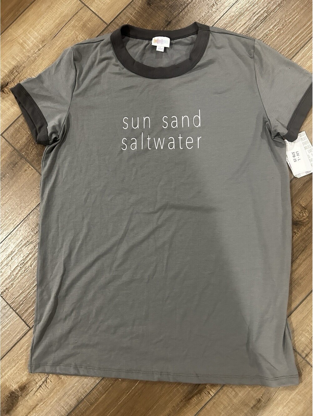 Lularoe Liv T Shirt Womens Top LARGE Short Sleeve Sun Sand Saltwater Vacation